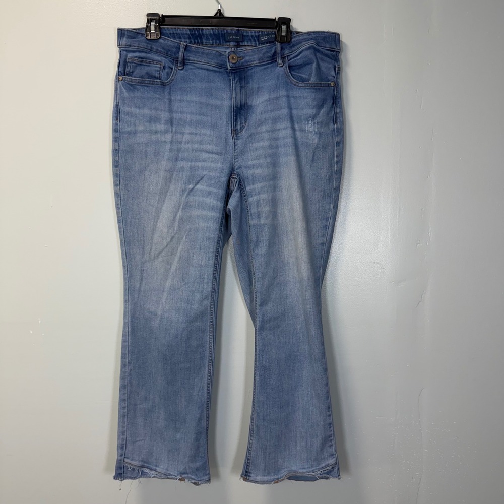 J Jill Denim Demi Boot Cut Cropped Jeans Light Wash‎ Blue Size 18